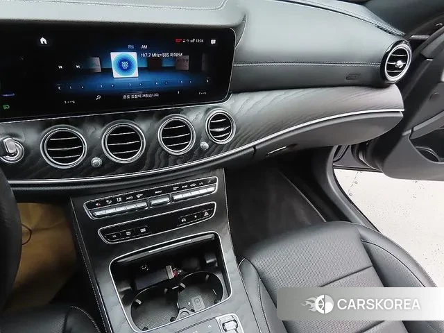 Mercedes-Benz E-Class W213 2022 Синий из Кореи, фото 2