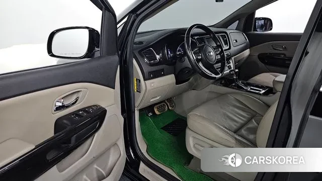 Kia The New Carnival 2019 Черный из Кореи, фото 2