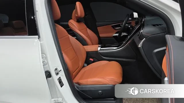 Mercedes-Benz GLC-Class X254 2024 Белый из Кореи, фото 2