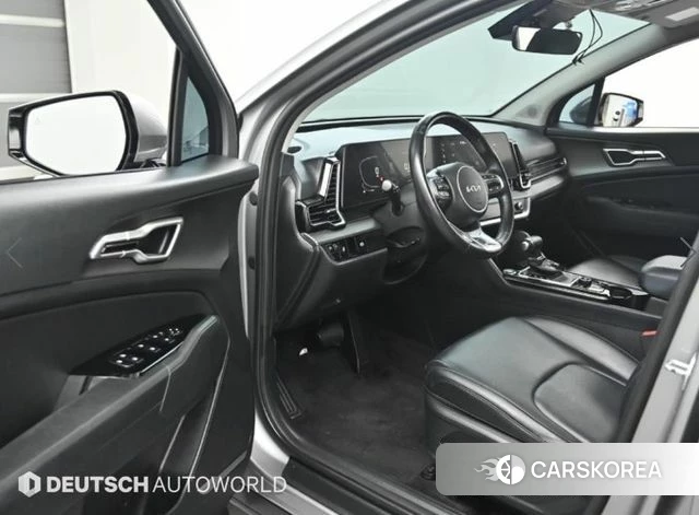 Kia Sportage 5th Generation 2022 Серебристо-серый из Кореи, фото 2