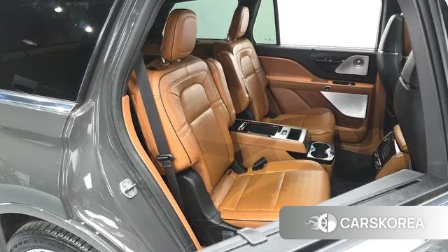 Lincoln Aviator 2nd generation 2021 Серый из Кореи, фото 2