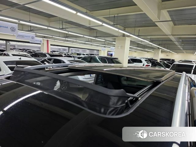 Volkswagen Tiguan second Generation 2021 Черный из Кореи, фото 2