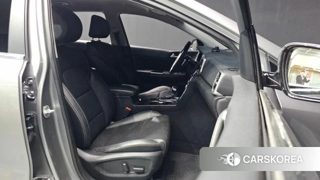 Kia Sportage The Bold 2020 Серебристо-серый из Кореи, фото 2