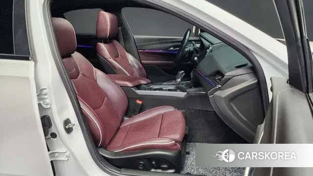 Cadillac CT4 2020 Белый из Кореи, фото 2