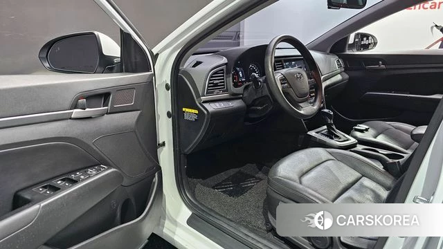 Hyundai Avante AD 2018 Белый из Кореи, фото 2