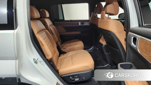 Hyundai Santa Fe (MX5) 2024 Белый из Кореи, фото 2