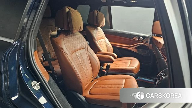BMW X7 (G07) 2021 Черный из Кореи, фото 2