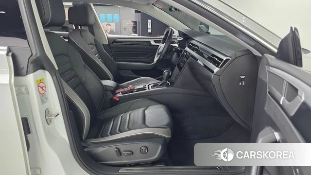 Volkswagen Arteon 2022 Белый из Кореи, фото 2