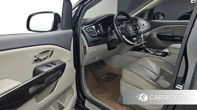 Kia The New Carnival 2018 Черный из Кореи, фото 2