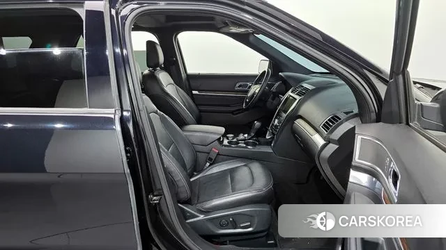 Ford Explorer 2019 Черный из Кореи, фото 2