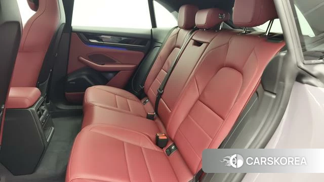 Porsche Macan EV 2026 Фиолетовый из Китая, фото 2