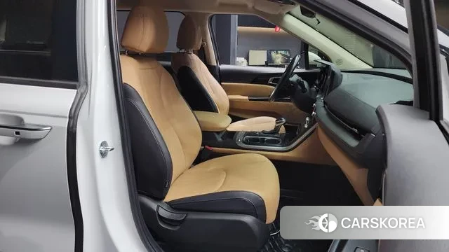 Kia Carnival 4th generation 2021 Белый из Кореи, фото 2