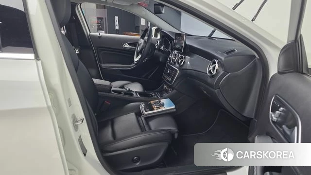 Mercedes-Benz GLA-Class X156 2019 Белый из Кореи, фото 2