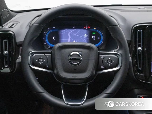 Volvo C40 Richards 2024 Белый из Кореи, фото 2