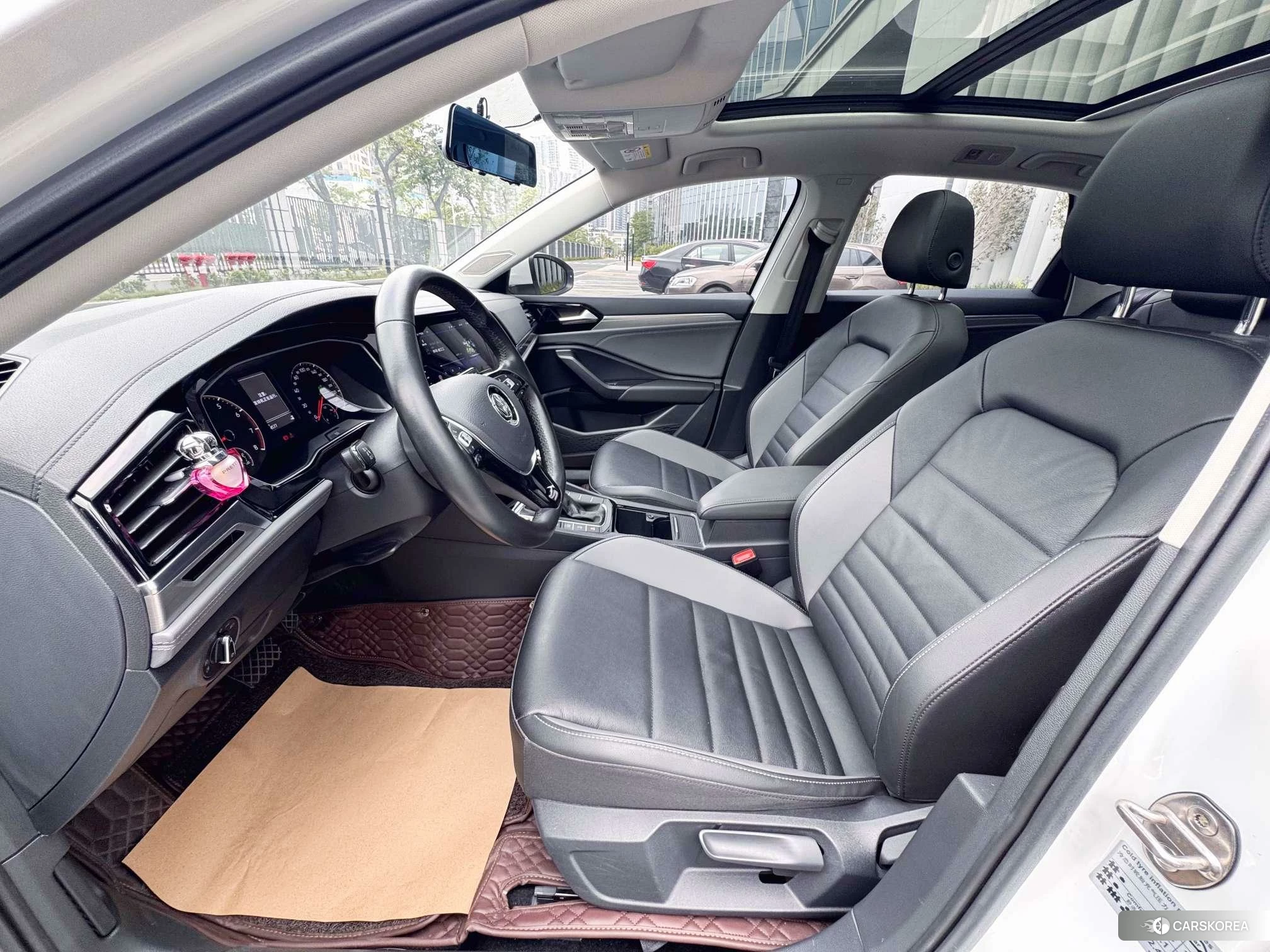 Volkswagen Sagitar 2022 Белый из Китая, фото 2