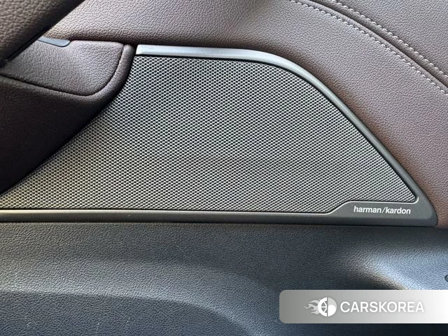 BMW 5 series 2021 Черный из Китая, фото 2