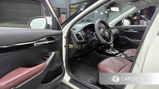 Kia Seltos 2019 Белый из Кореи, фото 2