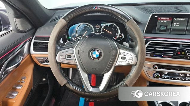 BMW 7 Series (G11) 2018 Черный из Кореи, фото 2