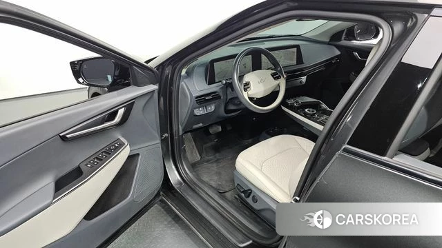 Kia EV6 2022 Серый из Кореи, фото 2