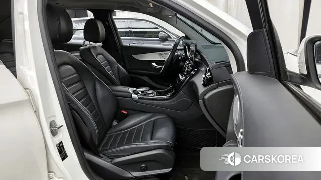 Mercedes-Benz GLC-Class X253 2018 Белый из Кореи, фото 2