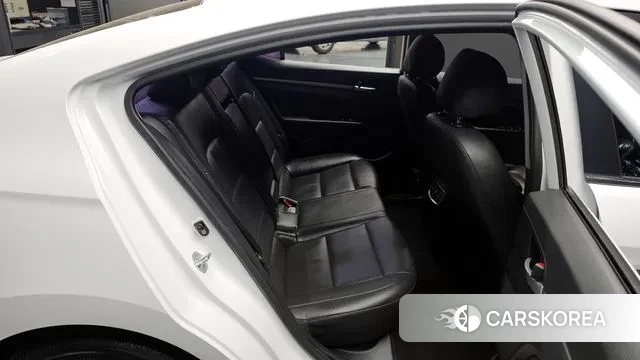 Hyundai The New Avante AD 2018 Белый из Кореи, фото 2