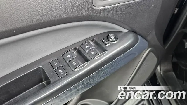 Chevrolet (GM Daewoo) Real New Colorado 2021 Черный из Кореи, фото 2