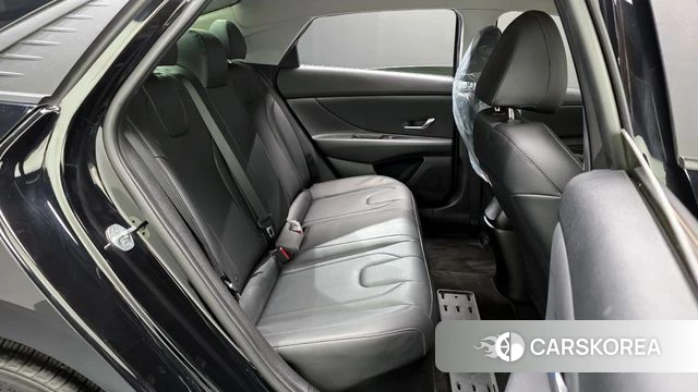 Hyundai Avante Hybrid (CN7) 2021 Черный из Кореи, фото 2