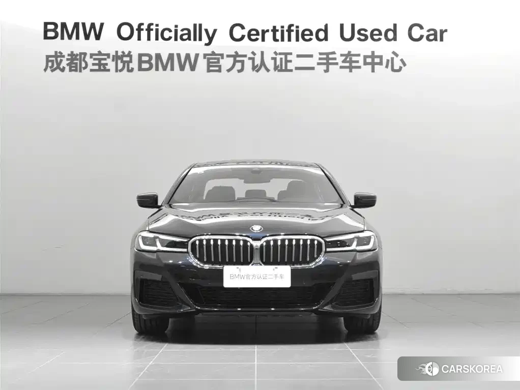 BMW 5 series 2023 Черный из Китая, фото 2
