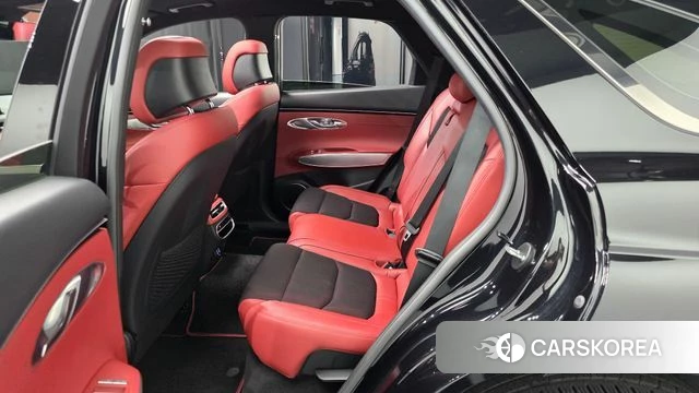 Genesis GV70 2022 Черный из Кореи, фото 2
