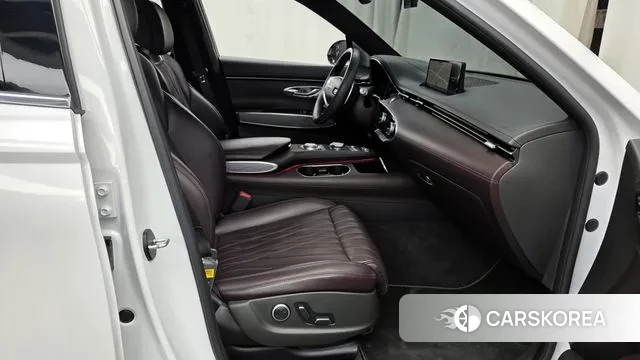 Genesis GV70 2021 Белый из Кореи, фото 2