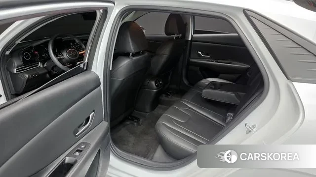 Hyundai Avante (CN7) 2022 Белый из Кореи, фото 2