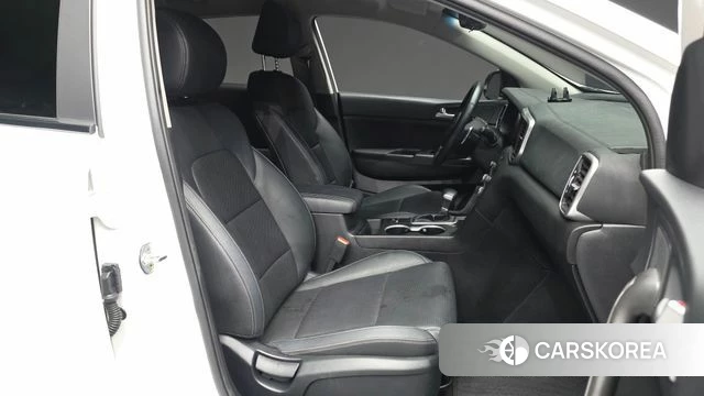 Kia Sportage The Bold 2021 Белый из Кореи, фото 2