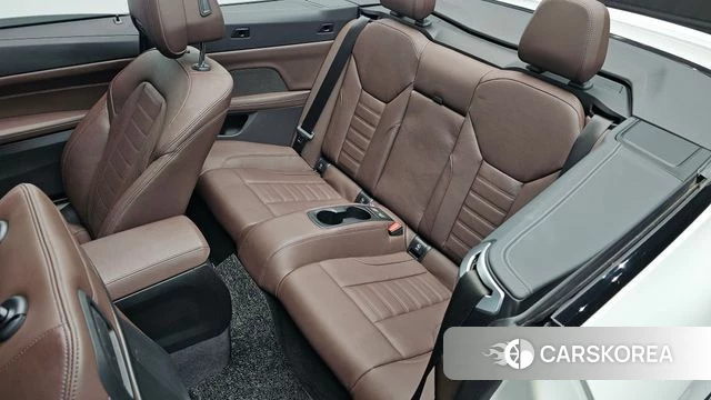 BMW 4 Series (G22) 2025 Белый из Кореи, фото 2