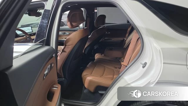 Genesis GV70 2021 Белый из Кореи, фото 2
