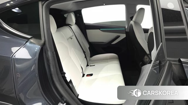Tesla Model Y 2025 Серый из Кореи, фото 2