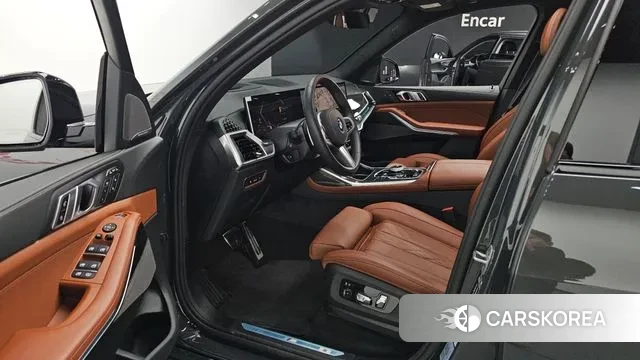 BMW X7 (G07) 2025 Серый из Кореи, фото 2