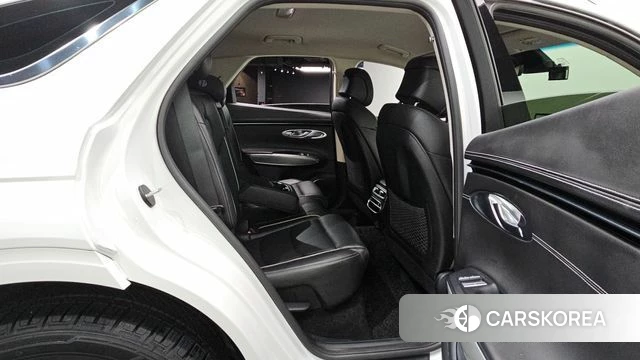 Genesis GV70 2022 Белый из Кореи, фото 2