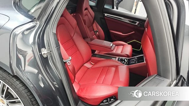 Porsche Panamera (971) 2018 Черный из Кореи, фото 2