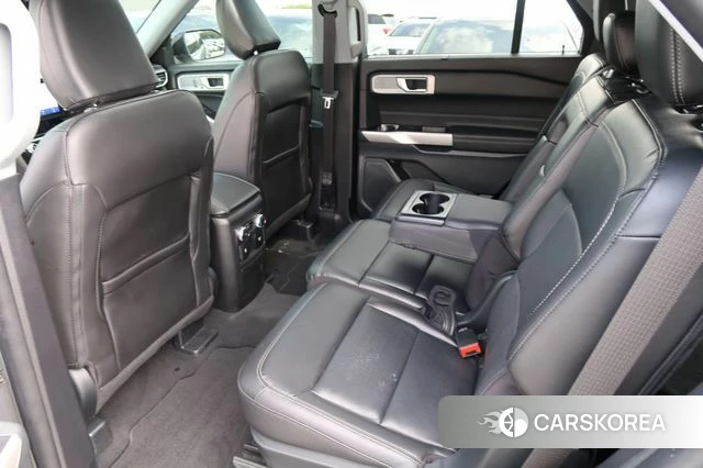 Ford Explorer 6th Generation 2022 Серый из Кореи, фото 2