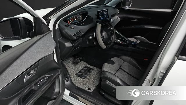 Peugeot 5008 second generation 2019 Белый из Кореи, фото 2
