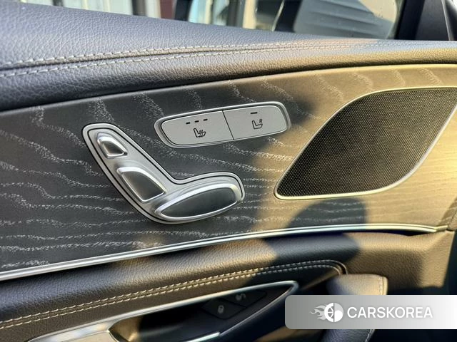 Mercedes-Benz CLS 2021 Белый из Китая, фото 2