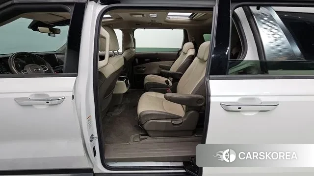 Kia Carnival 4th generation 2020 Белый из Кореи, фото 2