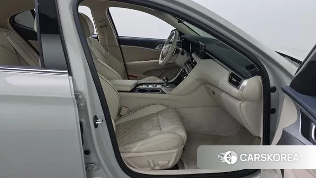 Genesis The New G70 2023 Серебристо-серый из Кореи, фото 2