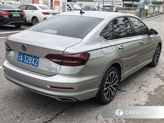 Volkswagen Lavida 2021 Серебристо-серый из Китая, фото 2