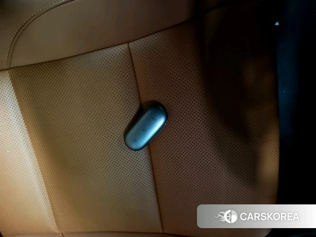 Ideal car Ideal L6 2025 Черный из Китая, фото 2