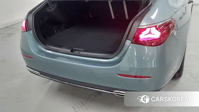 Mercedes-Benz E-Class W214 2025 Серебряный из Кореи, фото 2