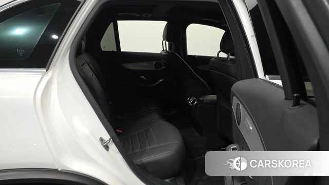 Mercedes-Benz GLC-Class X253 2021 Белый из Кореи, фото 2