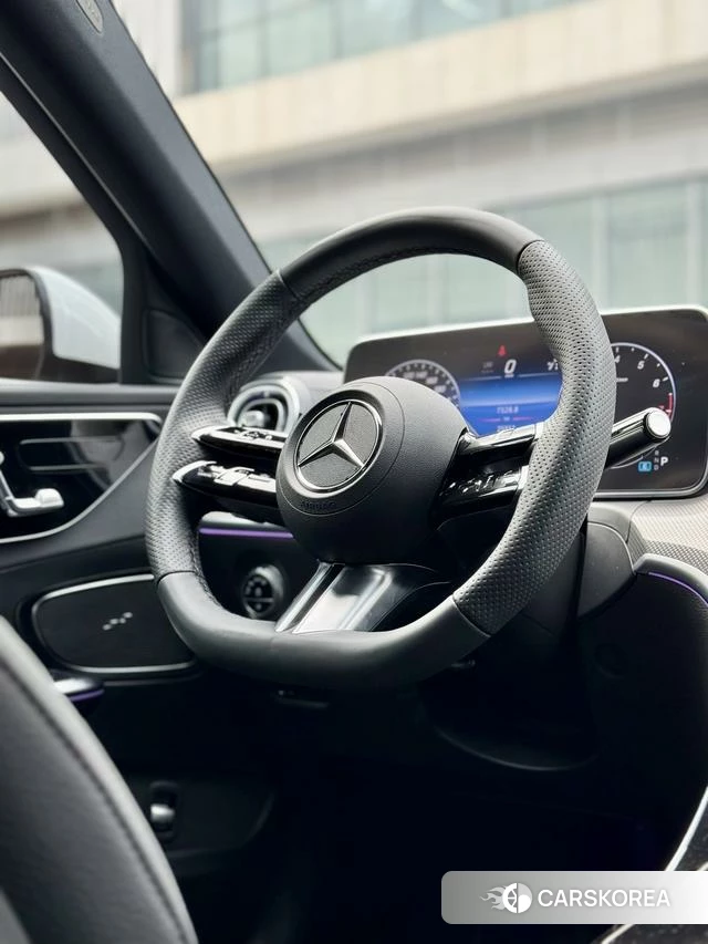 Mercedes-Benz Class C 2024 Белый из Китая, фото 2