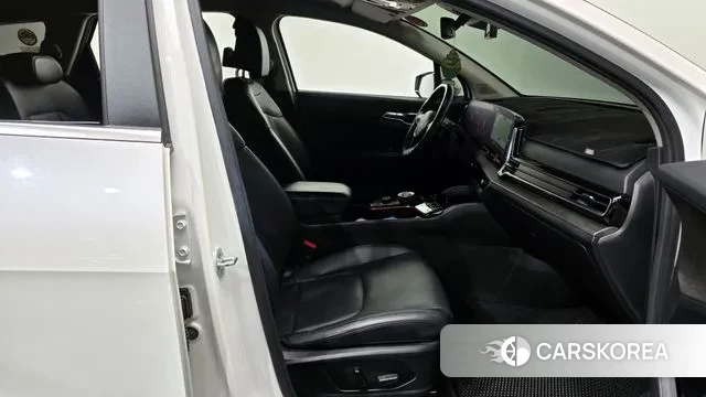 Kia Sportage 5th Generation 2022 Белый из Кореи, фото 2