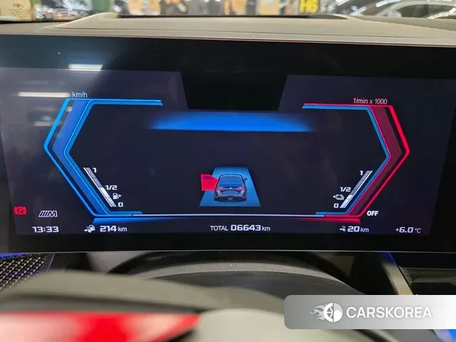 BMW M5 (G90) 2025 Черный из Кореи, фото 2